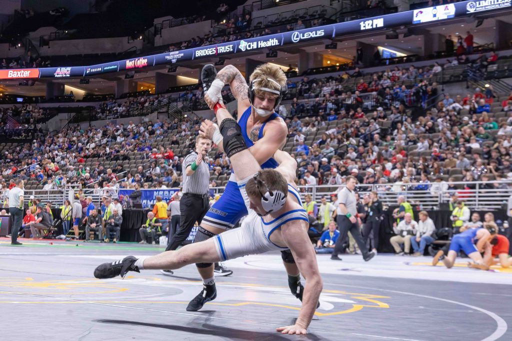 Bennington Boys Pin Down Strong Start: Five Semifinalists, Second in Team&nbsp;Race