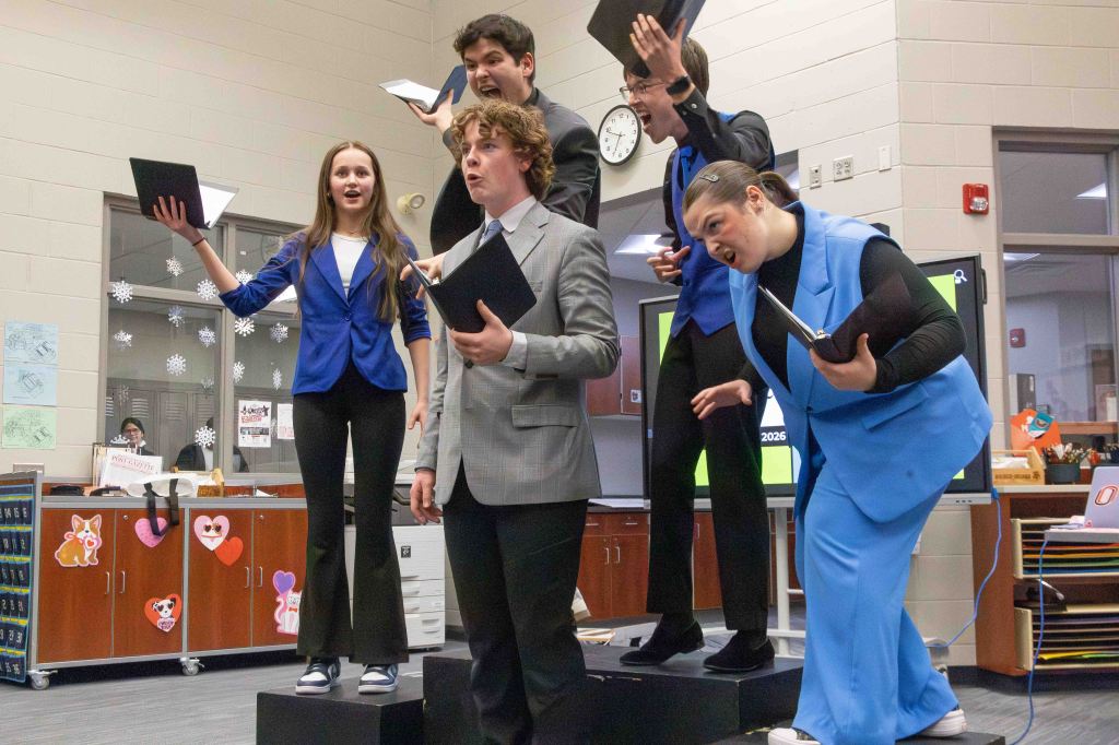 Bennington Speech Team Places Fourth at EMC Tournament, Celebrates First-Place Wins and Team Spirit at Monday&nbsp;Showcase