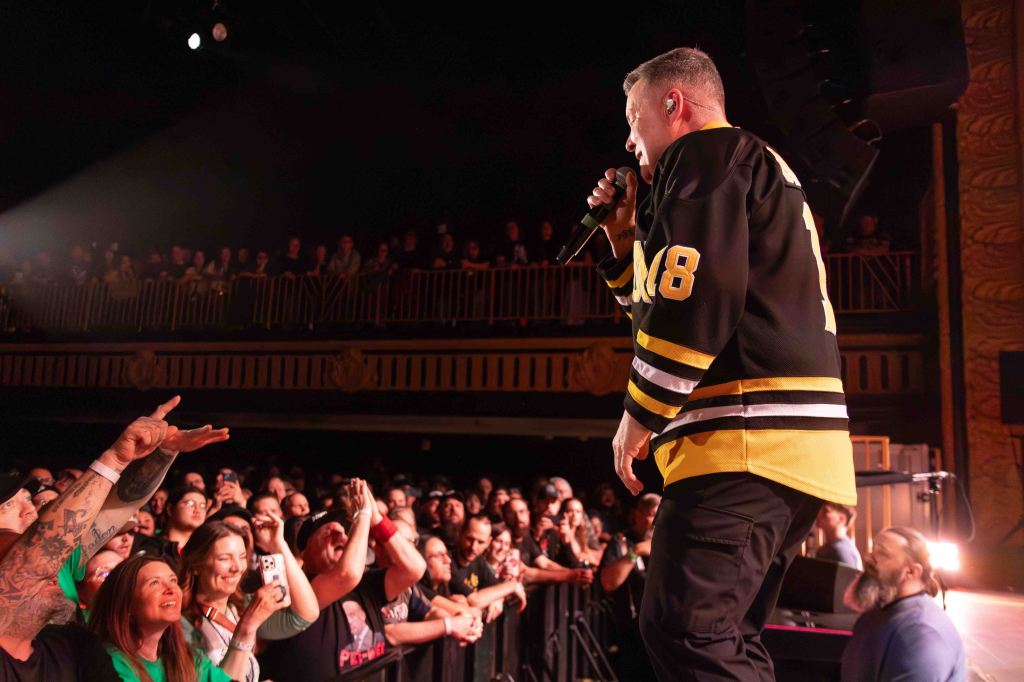 Vultures Circle High, But We Stand Together: Dropkick Murphys Turn The Admiral into a United Front Against&nbsp;Division